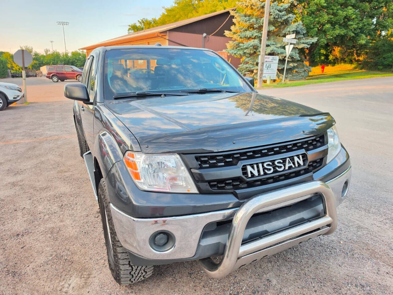 2011 NISSAN Frontier
