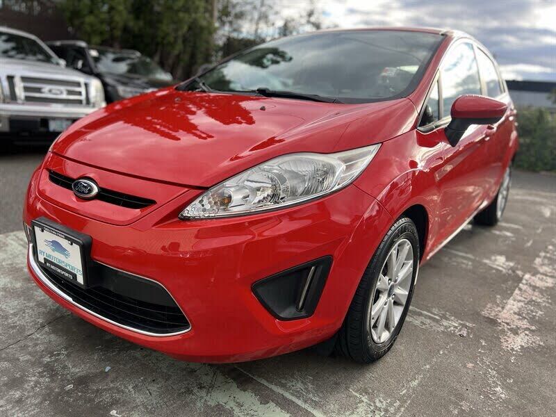 2012 FORD Fiesta