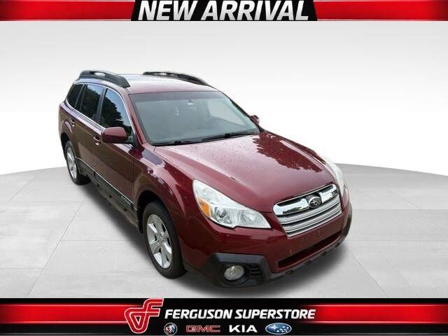 2013 SUBARU Outback