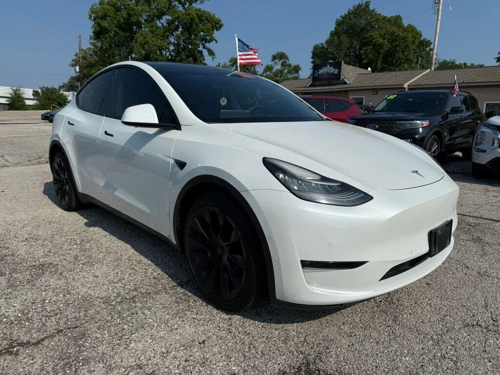 2021 TESLA Model Y