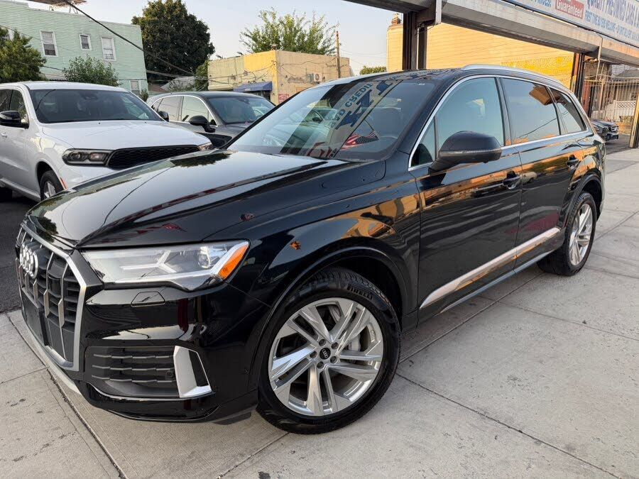 2022 AUDI Q7