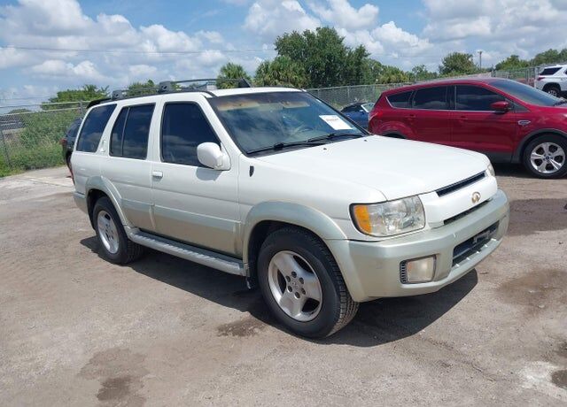 2002 INFINITI QX4