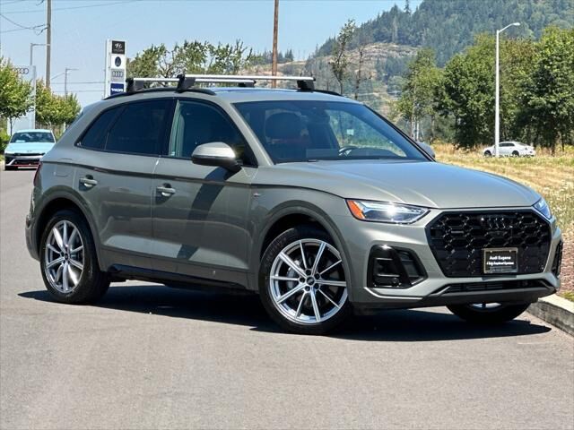 2023 AUDI Q5 e