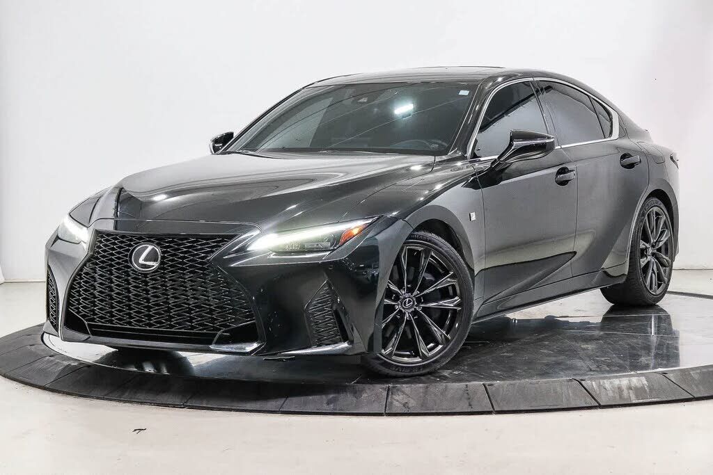 2023 LEXUS IS