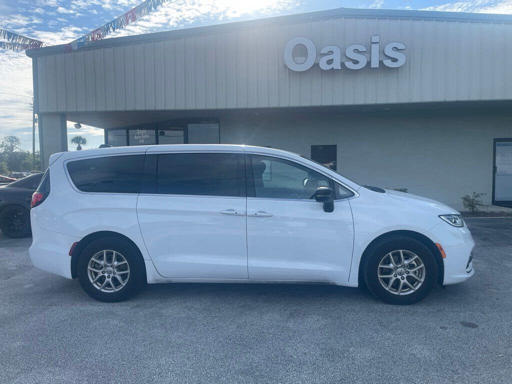 2024 CHRYSLER Pacifica