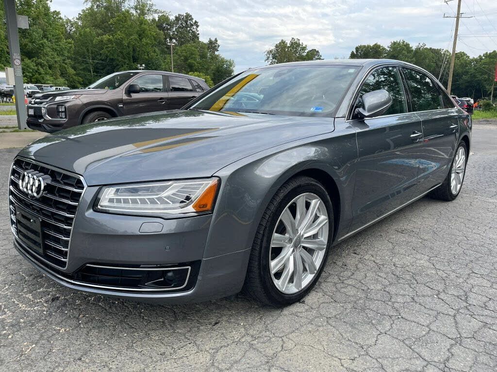 2016 AUDI A8
