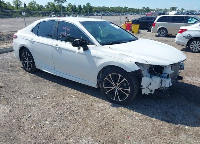2019 TOYOTA Camry