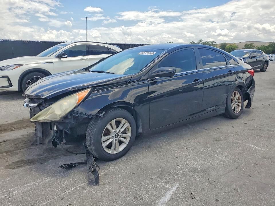 2013 HYUNDAI Sonata
