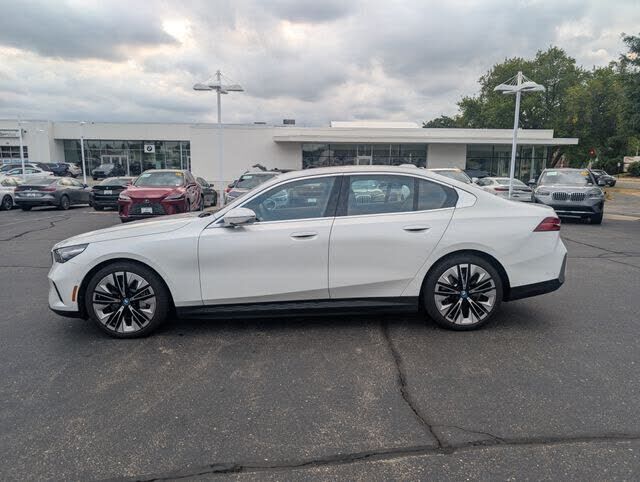 2025 BMW i5