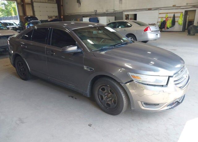 2013 FORD Taurus
