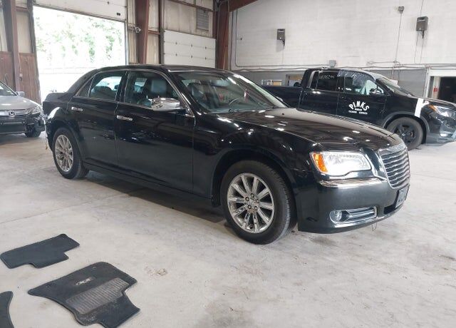 2011 CHRYSLER 300