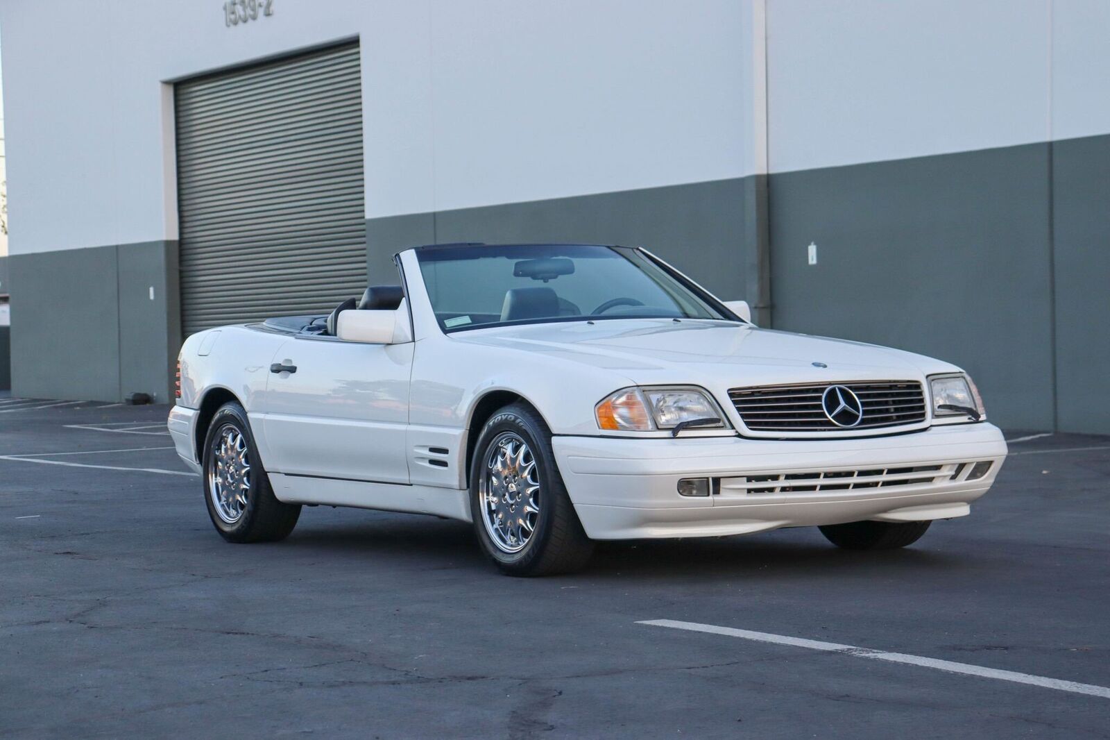 1996 MERCEDES-BENZ SL-Class