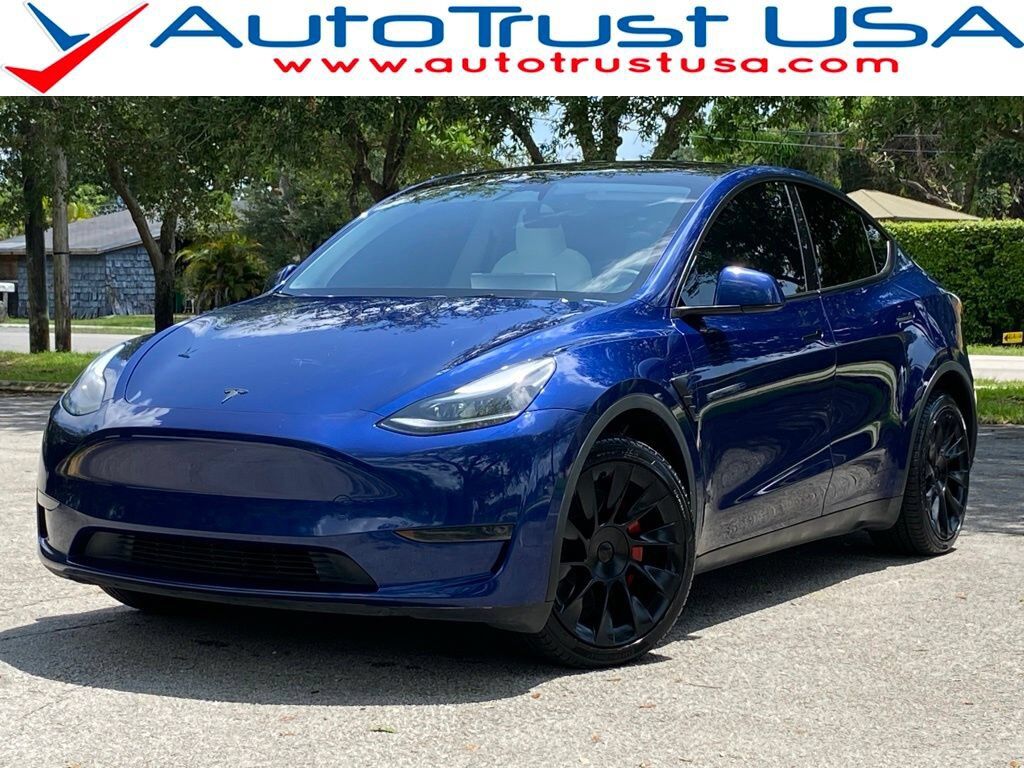 2024 TESLA Model Y