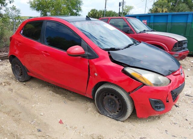 2012 MAZDA Mazda2