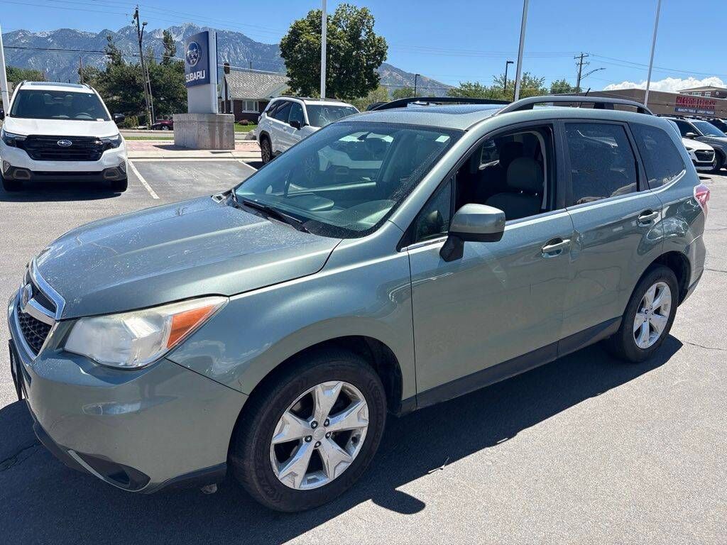 2014 SUBARU Forester