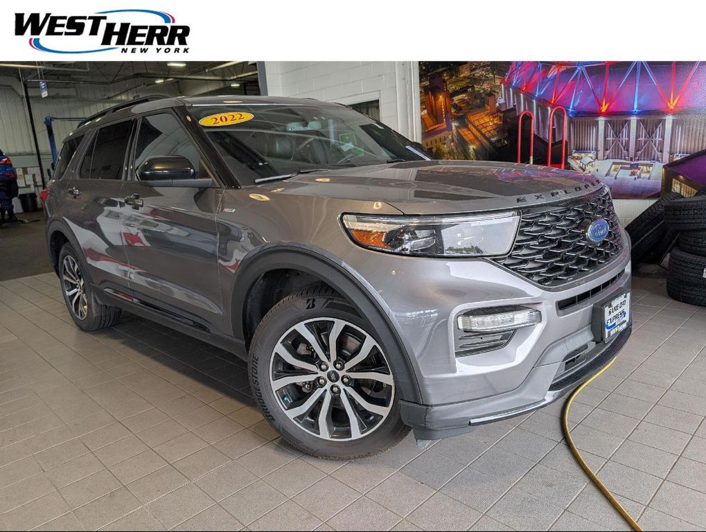 2022 FORD Explorer