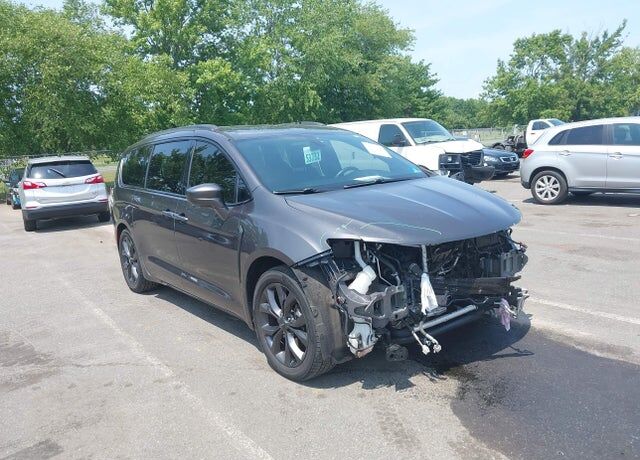 2018 CHRYSLER Pacifica