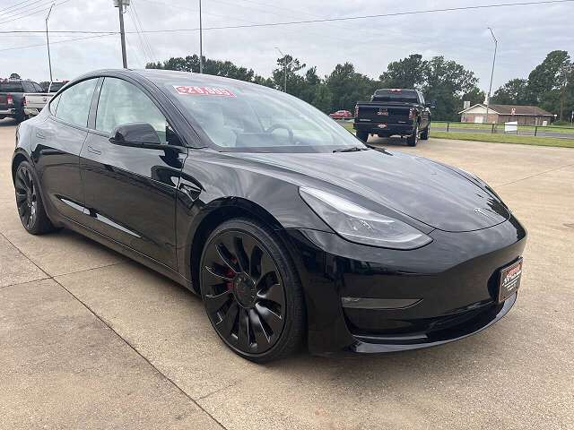 2023 TESLA Model 3