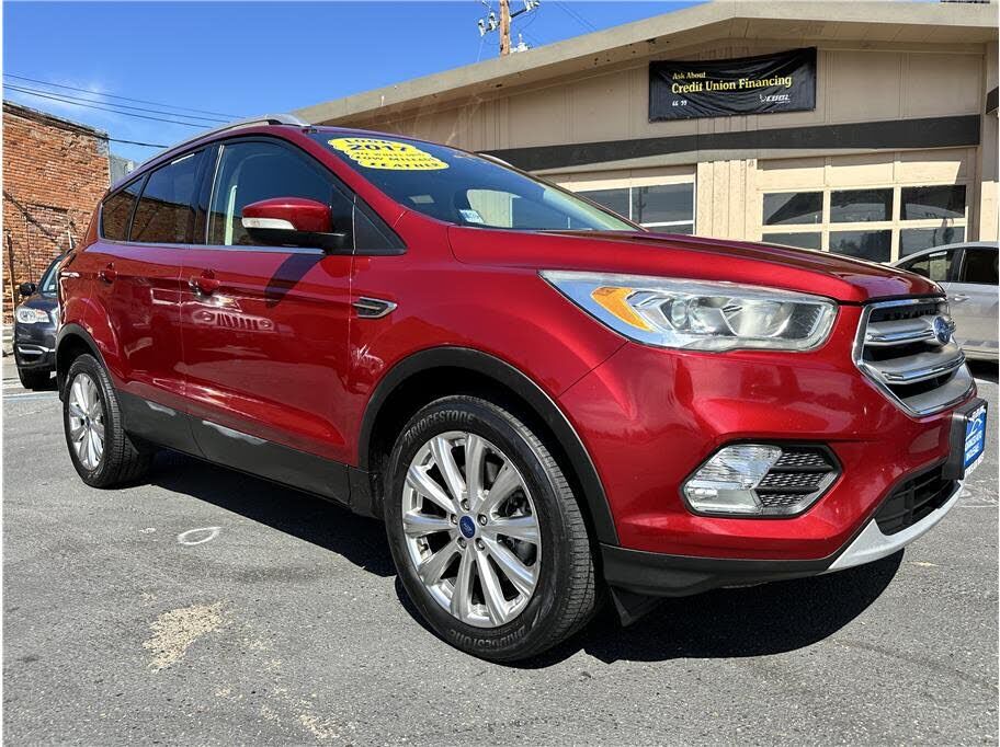 2017 FORD Escape