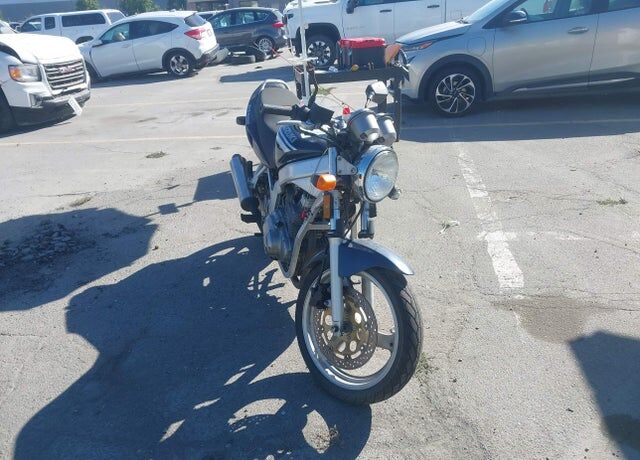 2001 SUZUKI GS500
