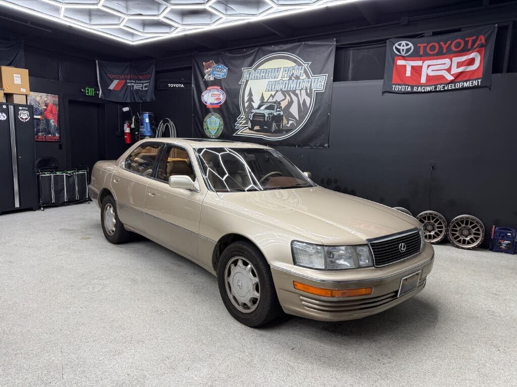 1993 LEXUS LS