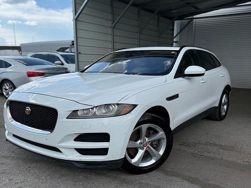 2017 JAGUAR F-Pace