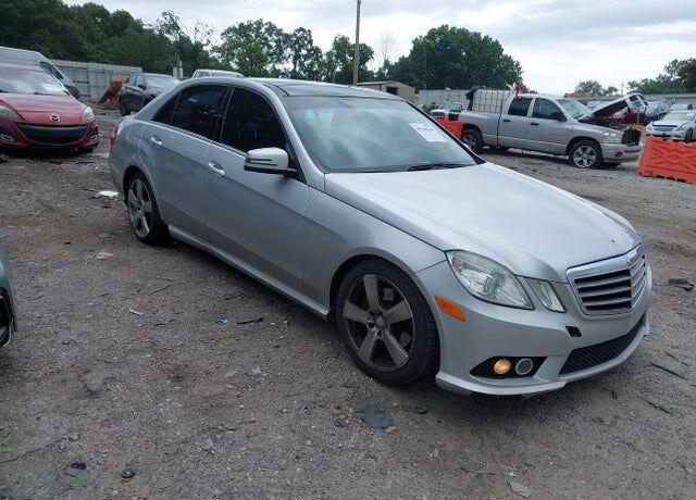 2010 MERCEDES-BENZ E-Class