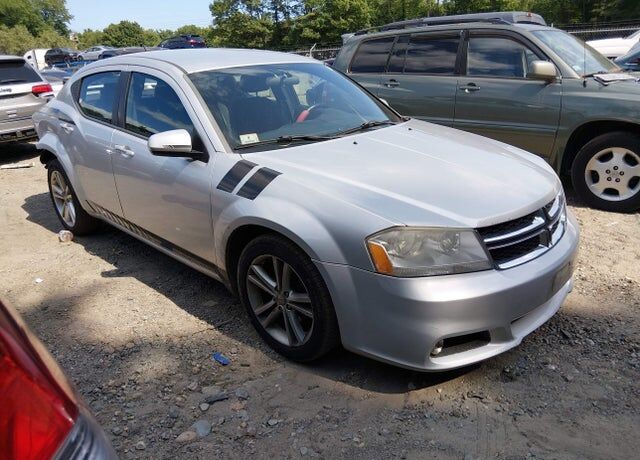 2011 DODGE Avenger