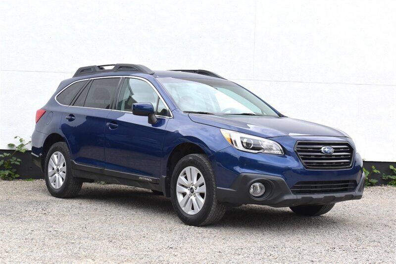 2016 SUBARU Outback