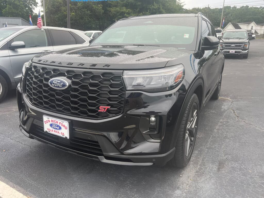 2025 FORD Explorer