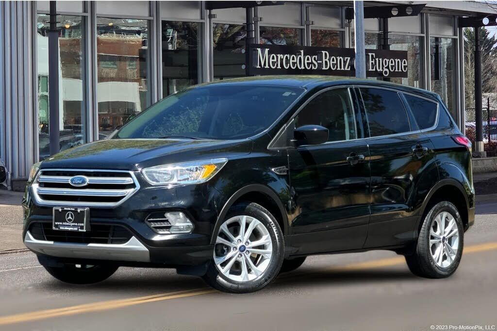 2017 FORD Escape