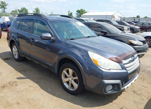 2014 SUBARU Outback