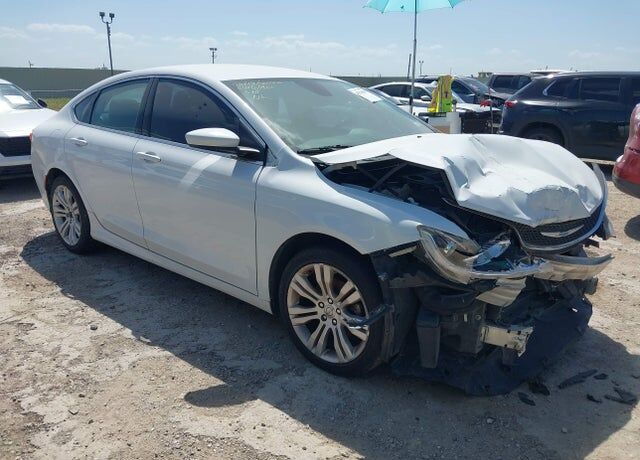2015 CHRYSLER 200