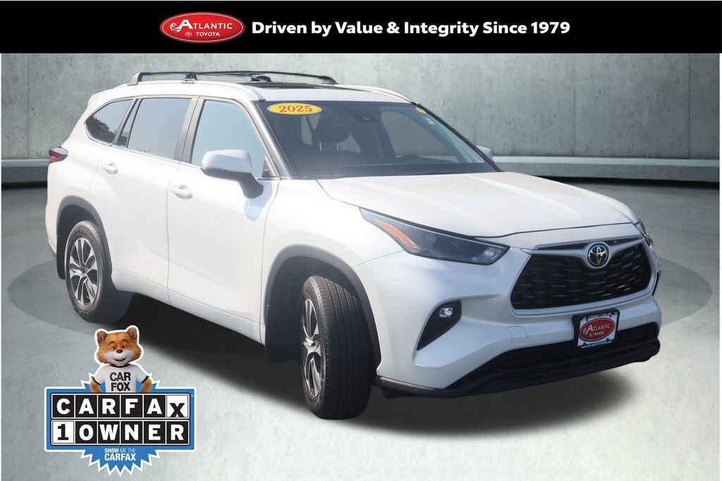 2025 TOYOTA Highlander
