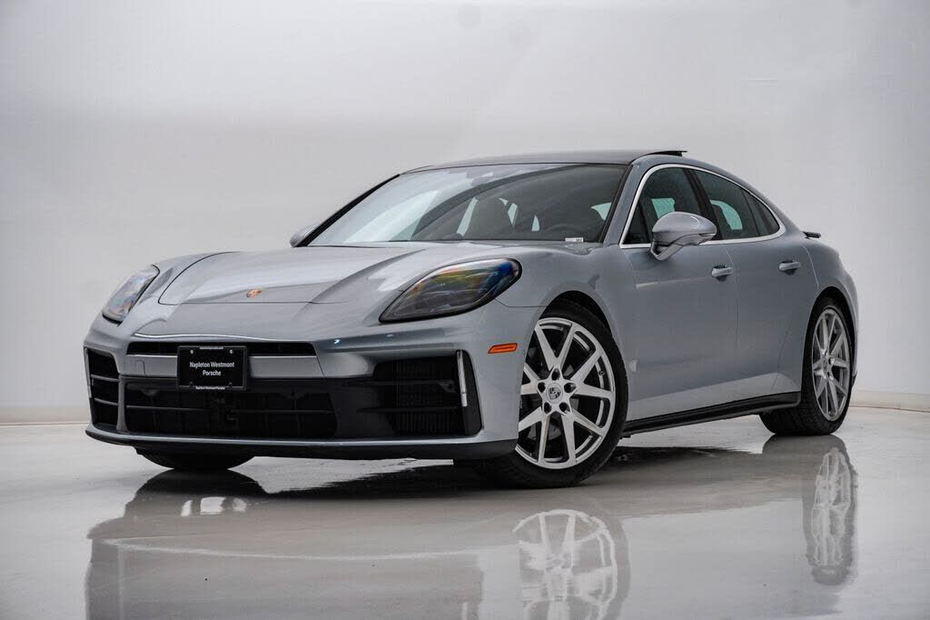 2025 PORSCHE Panamera