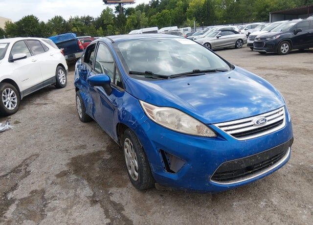 2011 FORD Fiesta