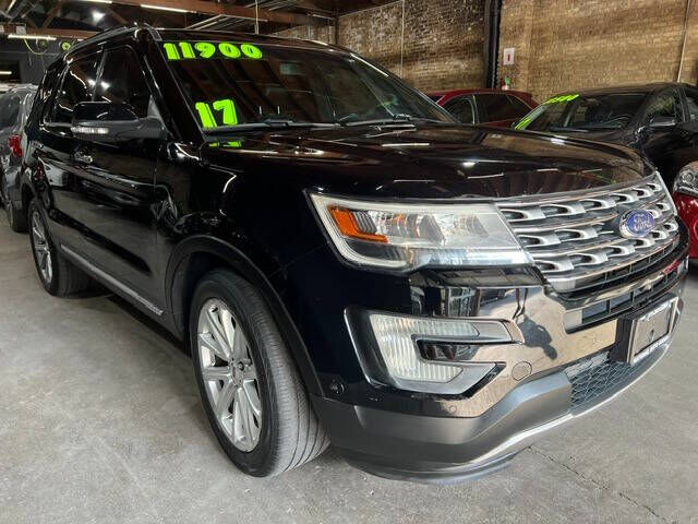 2017 FORD Explorer