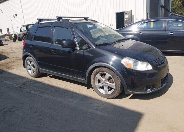 2011 SUZUKI SX4