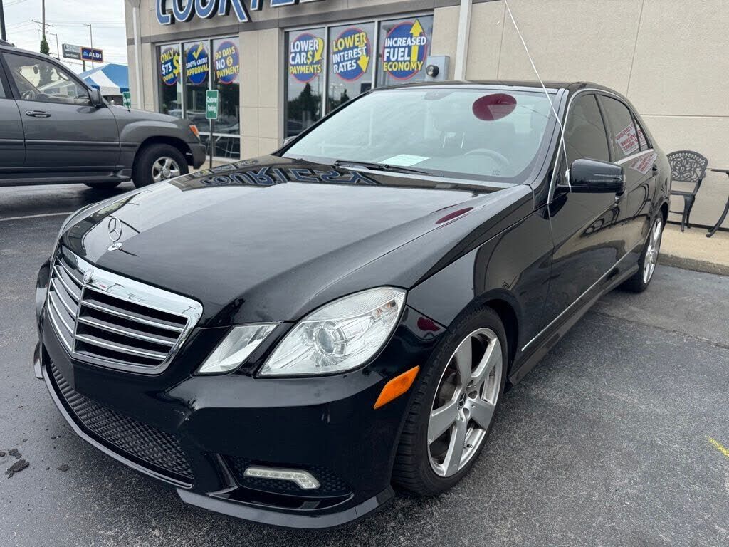 2011 MERCEDES-BENZ E-Class