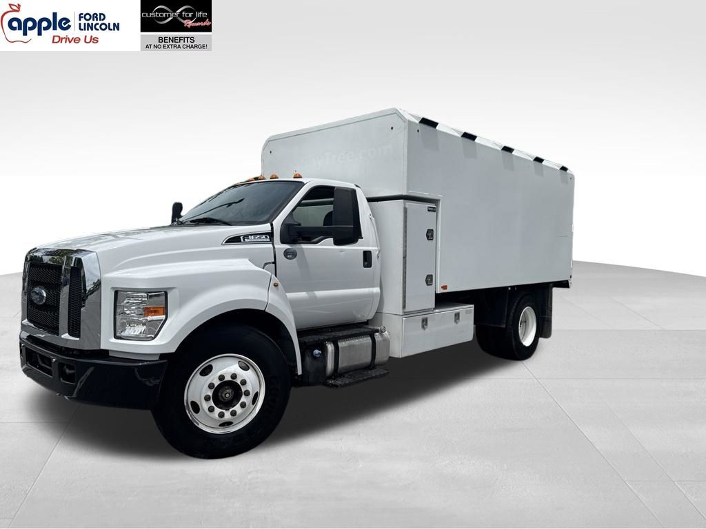 2022 FORD F-650