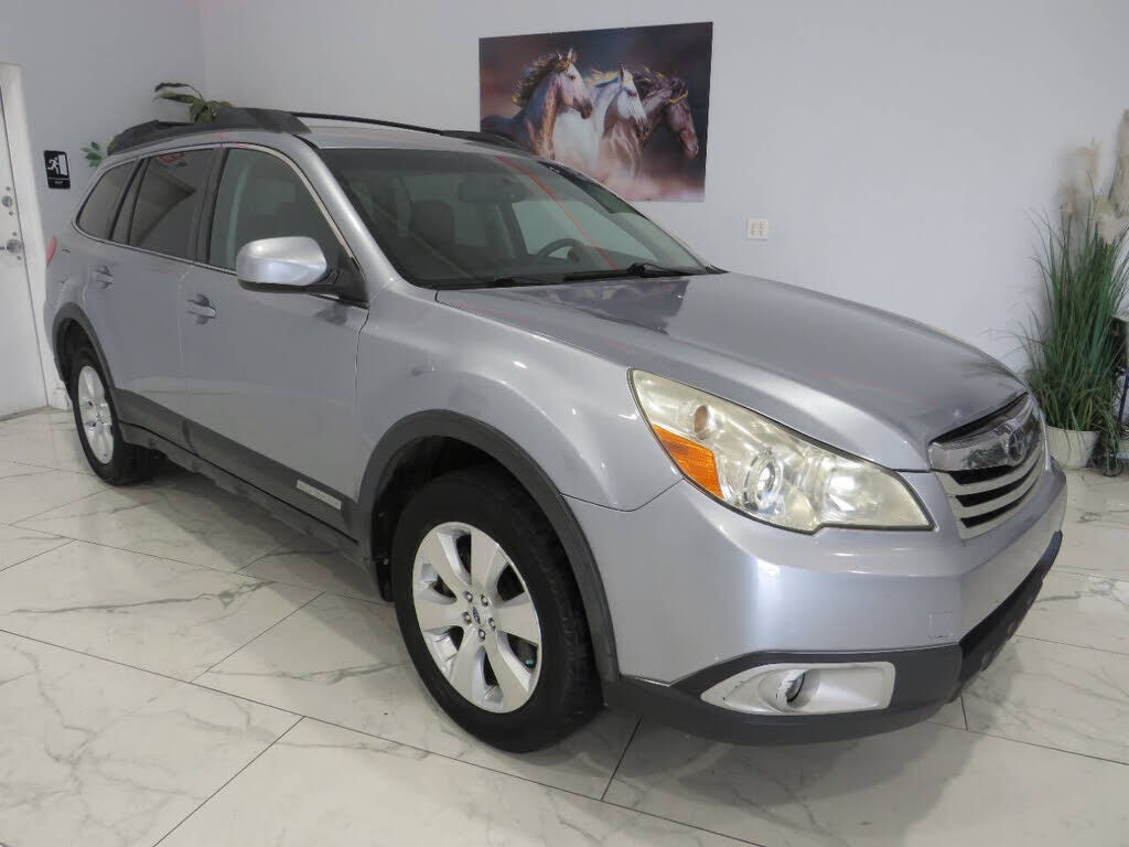 2012 SUBARU Outback