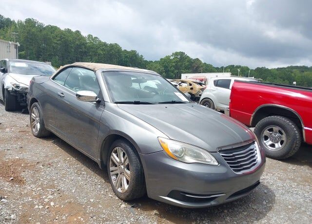 2012 CHRYSLER 200