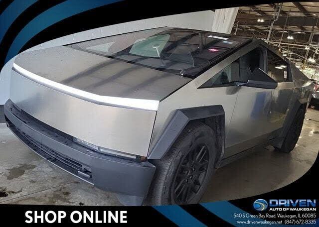 2025 TESLA Cybertruck