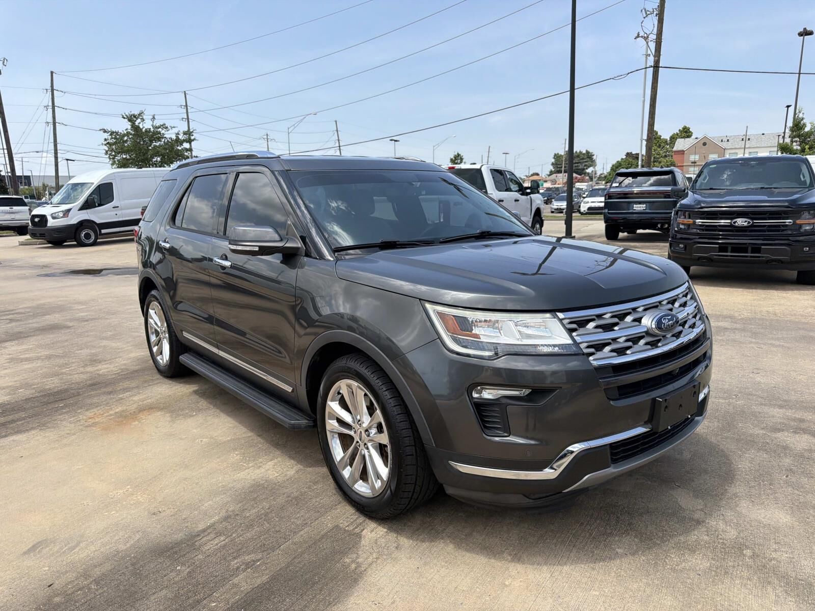 2018 FORD Explorer