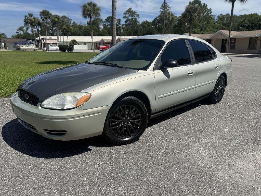 2006 FORD Taurus