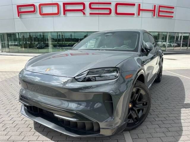 2026 PORSCHE Cayenne