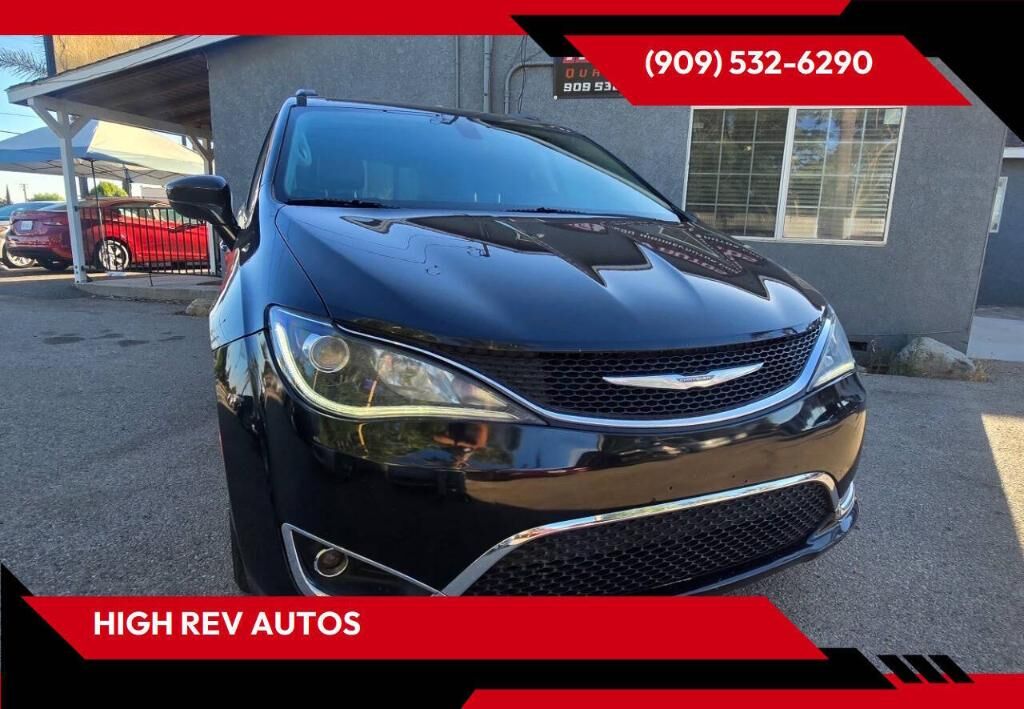 2017 CHRYSLER Pacifica