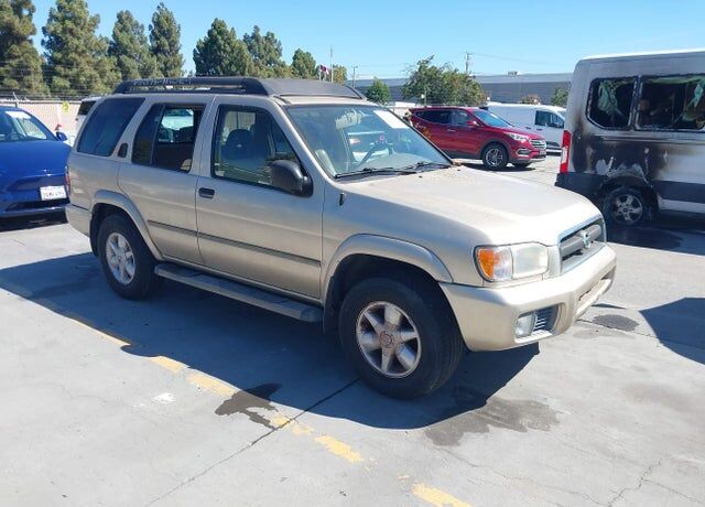 2002 NISSAN Pathfinder