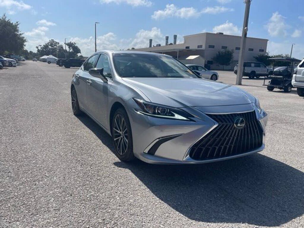 2023 LEXUS ES