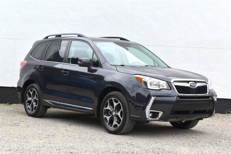 2016 SUBARU Forester